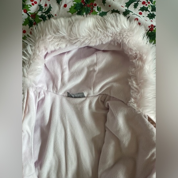 COPY - London and Cole Pom-Pom Bunting Suit Light Pink. One Piece Faux Fur! Bab… - Picture 9 of 11